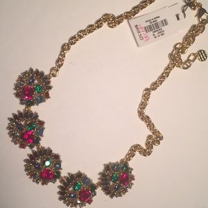 Talbots- dazzling necklace- exquisites